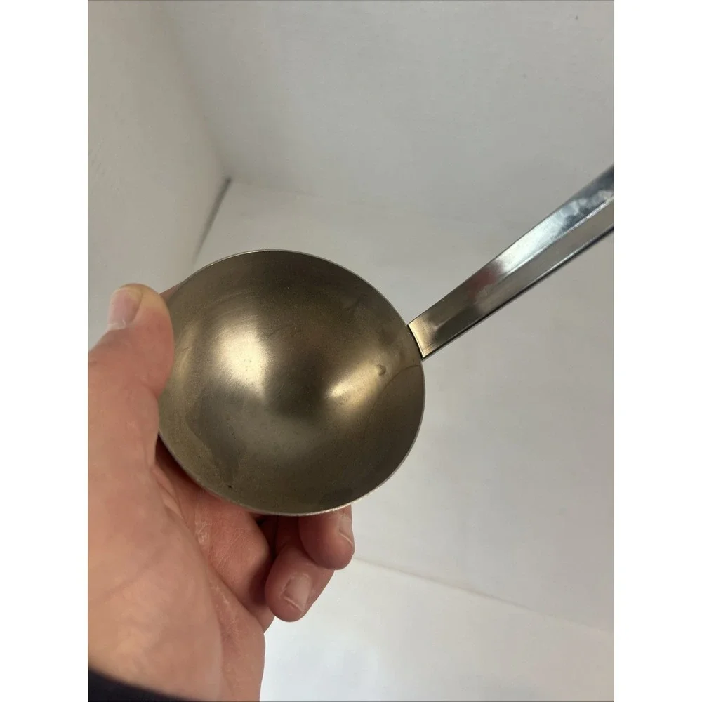 Vintage Vollrath  Soup Water Ladle Kitchen Utensil 6 oz., Stainless Steel 58460